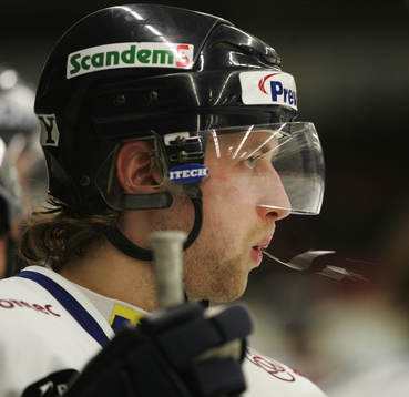 Kristian Huselius, Linköping. Spottloska. Spott