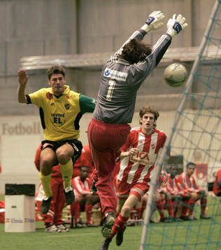 IFK Hässleholm - Vallentuna, Henrik Edfors testar