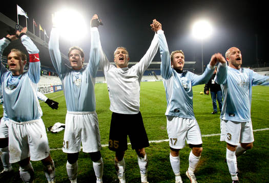  Malmö FF vann med 2-0. Jubel. Tomas Olsson, Andreas Yngvesson, Lee Baxter (målvakt), Joakim Nilsson, Olof Persson.