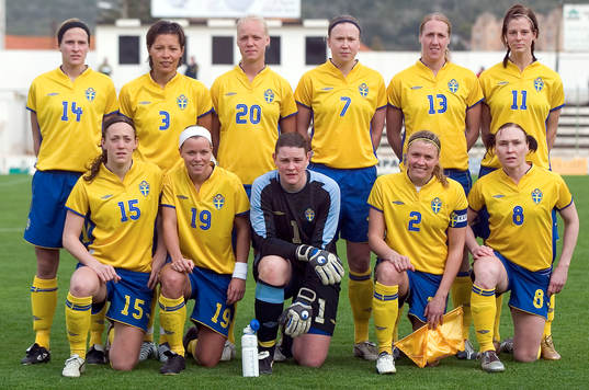  Sverige - Kina. Sveriges startelva. Maria Karlsson, Jane Törnqvist, Caroline Seger, Sara Larsson, Sara Johansson, Lotta Schelin, Therese Sjögran, Caroline Jönsson, Målvakt, Karolina Westberg och Frida Östberg.