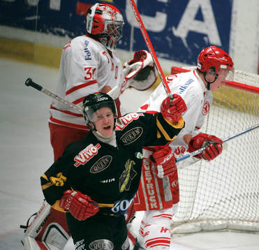  Martin Fjällby, AIK efter sitt andra mål. 