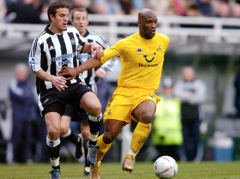 Laurent Robert, Newcastle och Tottenhams Noe Pamarot i