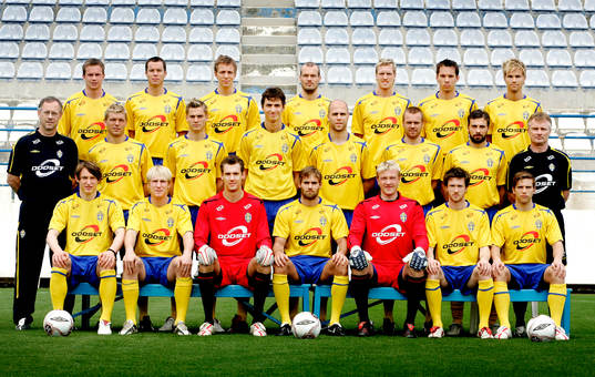 Bakre Raden från vänster: Tobias Linderoth, Daniel