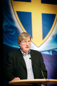 Fotboll, Avspark 2005, upptakt