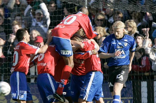  2-0, Peter Graulund, underst, grattas.
