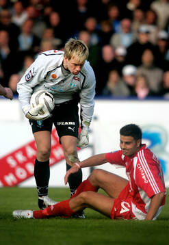 Mattias Asper (målvakt) Malmö, skäller ut George Mourad,