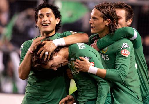  Pablo Pinones Arce, Petter Furuseth Olsen och Björn Runström, Hammarby, jubel.