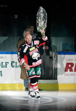 Sista ljuset på Mif Redhawks. Malmö åker ur Elitserien