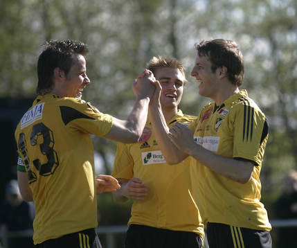 1-1, Mikael Dahlgren grattas av Alexander Söderberg och