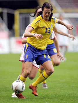 Lotta Schelin, Sverige