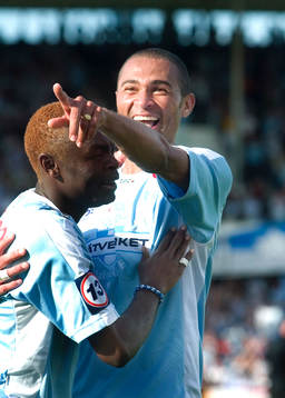  Afonso Alves, Malmö, gjorde 1-0 till Malmö, jubel med Joseph Elanga.