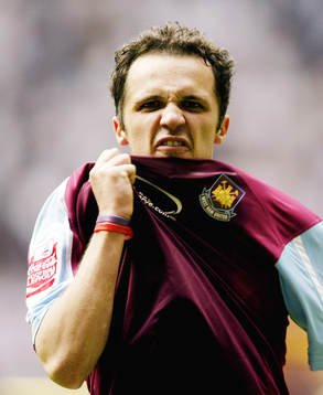  Matthew Etherington, West Ham, jubel efter slutsignalen