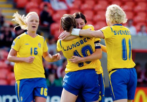  Hanna Ljungberg, Voctoria Svensson och Malin Moström, Sverige, jubel.