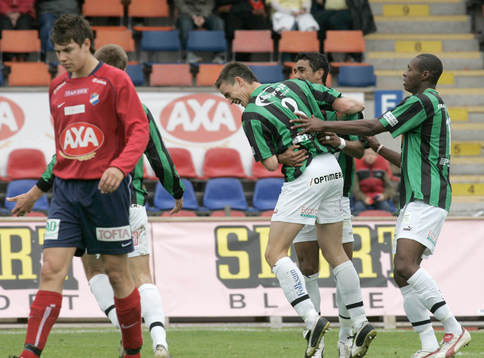  0-1, nr.3,  Andreas Tobiasson grattas av 0-2 skytten Wilton Figuiredo.