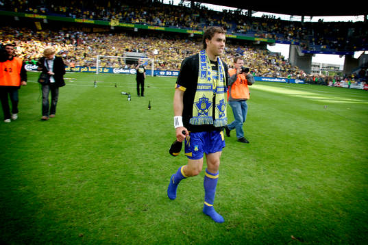  Johan Elmander (jubel) blev dansk mästare med Bröndby.
