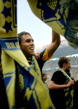  Johan Elmander (jubel) blev dansk mästare med Bröndby.