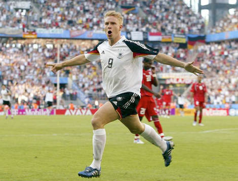  Mike Hanke, Tyskland, jubel efter Tysklands tredje mål. 