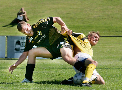 Tröjdragning, Andreas Nilsson drar i motståndarens tröja