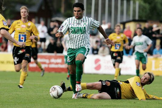  Arash Bajat och Daniel Nilsson som faller.