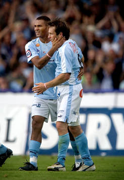   Hans  Mattisson, Malmö, gjorde båda målen, jubel med Afonso Alves.