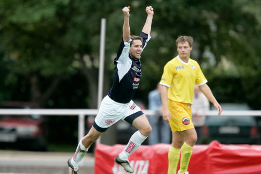 Mål, Mikael Thomasson jubel