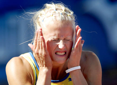 Carolina Klüft, Sverige försöker peppa sig själv