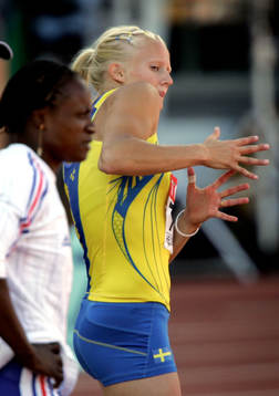Carolina Klüft, Sverige och Eunice Barber, Frankrike