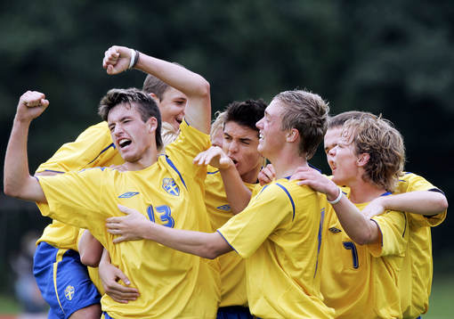 Fotboll, P 89 (P 16), Sverige, Amir Suljic, jubel, . Fisnik Shala.