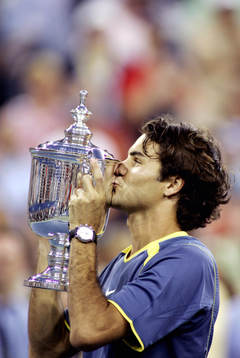 Roger Federer, Schweiz, med pokalen