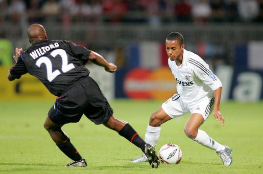Robinho och Sylvain Wiltord