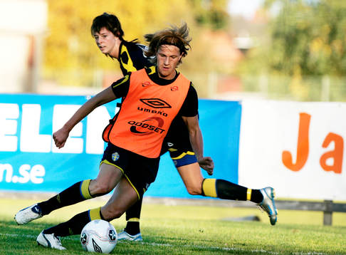 Malin Andersson fintar bort Lotta Schelin, gammal är äldst