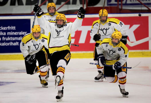 Gustaf Thorell, gör Värmlands två första mål, jubel