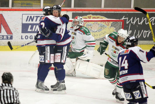 Jens Olsson och Tobias Thermell i Bofors jubel