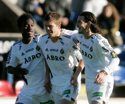  Derek Boateng, Dennis Östlundh och Andreas Eriksson; AIK, jubel, glädje.