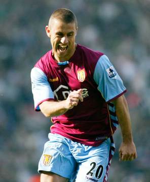  Kevin Phillips, Aston Villa (Jubel) 