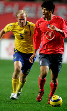 Ki Hyeon Seol, Sydkorea och Mikael Dorsin, Sverige