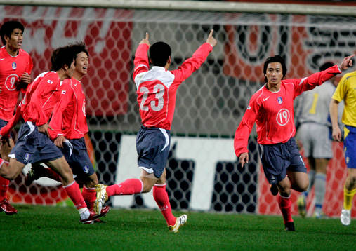  Jung Hwan Ahn, Sydkorea, jubel efter mål.