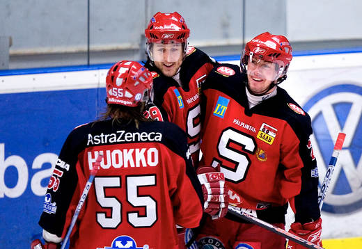 Miroslav Zalesak, Tomas Kollar och Jan Houkko jublar