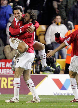  Kieran Richardson, Manchester, jubel med Ruud van Nistelrooy.