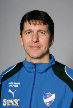  Sulo Vaattovaara, assisterande tränare.