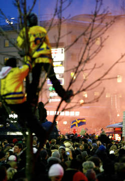Guldfest på Medborgarplatsen