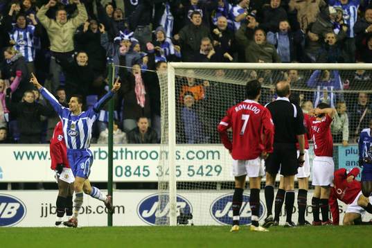  Paul Scharner, Wigan (Jubel)