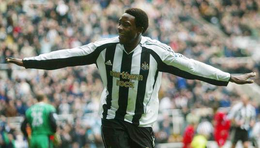  Shola Ameobi, Newcastle (jubel)