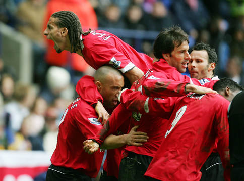  Ruud Van Nistelrooy och Rio Ferdinand, Manchester (Jubel) 