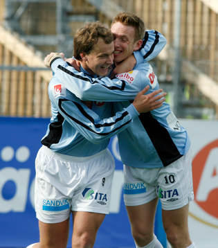  Daniel Ytterbom och Kirsten Viikmäe, Gefle. Jubel, glädje.     