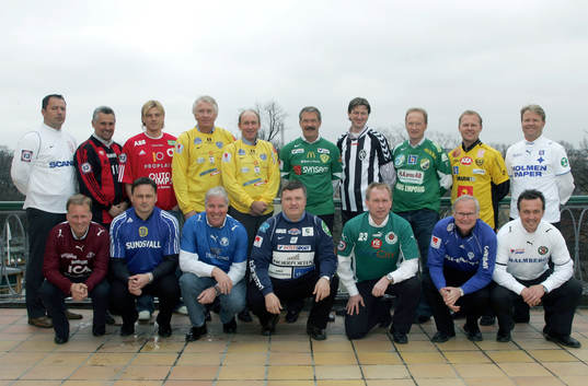 Tränare, bakre raden frv: Zvezdan Milosevic, Assyriska,