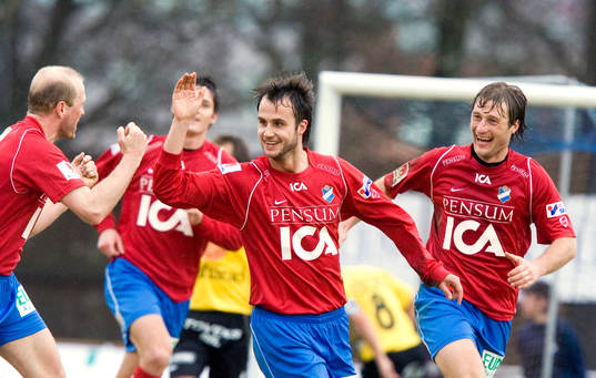 Helgi Danielsson och Fredrik Gustafson, Öster. Glädje