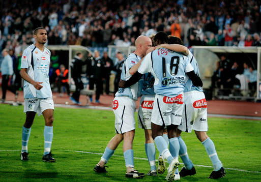 Jubel i Malmö efter 1-0 av Jari Litmanen på straff.