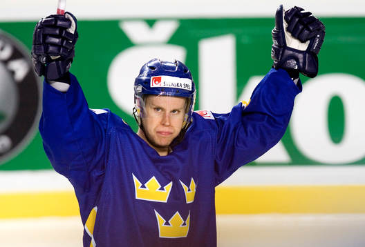 Fredrik Emvall, gör Sveriges första mål, jubel med