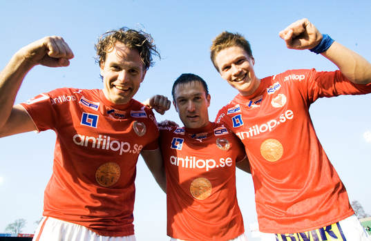 Trion som knäckte Hammarby, Lasse Johansson, Viktor Elm